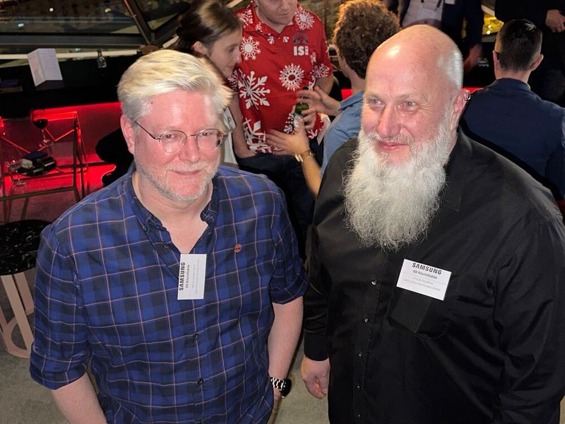 (l.) Mirco Inselmann und Frank Radtke (pilot), stehen irgendwie noch auf dem Trockenen. (Bild: Vogel IT-Medien)