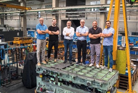 Die Geschäftsführer der Tooling Cooperation (v.l.): Johannes Peter (Mues), Philipp Schwinn (Schwinn), Markus Gebhardt (Gebhardt), Gerald Schug (Huissel), Christian Fütterer (Fütterer), Mario Kiefer (Kiefer).(Bild:  Tooling Cooperation)
