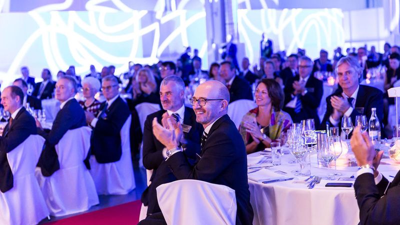 ....was diesen sichtlich gefiel. (Stefan Bausewein)