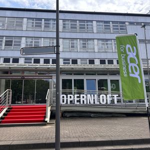 Im Opernloft im Alten Fährterminal in Altona findet das Partner Event statt.(Bild:  Vogel IT-Medien)