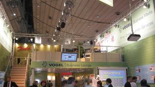Jede Menge Information und Kommunikation, Spiel und Spaß am Messestand von Vogel Business Media und der elektrotechnik. (Archiv: Vogel Business Media)