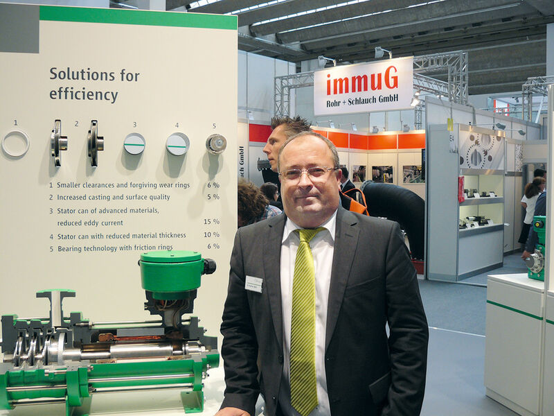 Dr. Andreas Wolf, Sales Director Europe, Hermetic: “Our early fault detection system MAP inductively measures the axial displacement of the motor shaft.” (Bittermann/PROCESS)