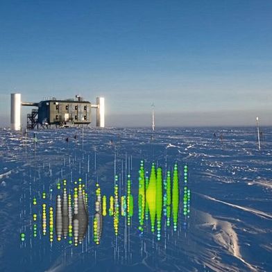 The above-ground part of the IceCube experiment and the graphic simulation of a measurement signal from the detectors in the ice. Researchers can measure cosmic neutrinos with the IceCube observatory. (Image:Stephan Richter, IceCube; photomontage: Beatrix von Puttkamer)