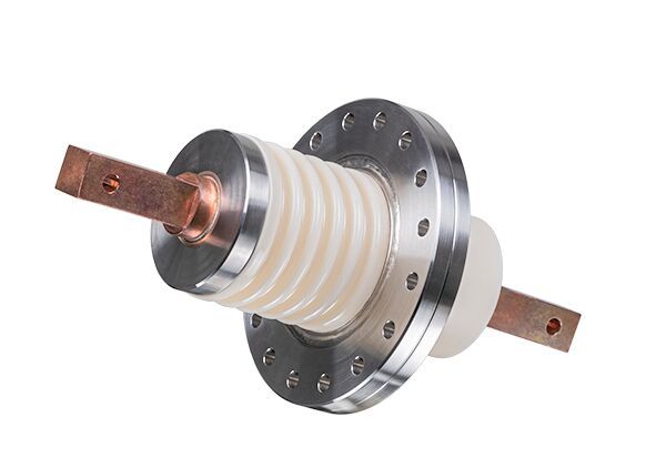 Hochstromdurchführung für Öltransformator. (Bild: Kyocera)