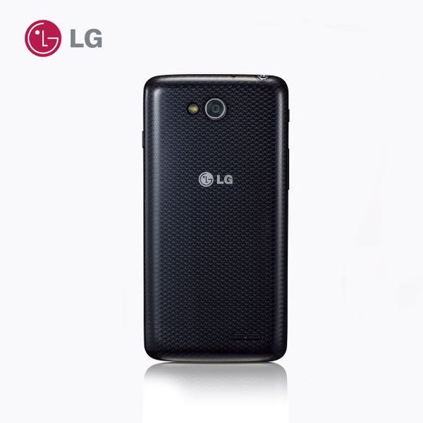 Zur Ausstattung gehören ein Acht-Gigabyte-Speicher und Ein-Gigabyte-Arbeitsspeicher, eine Acht-Megapixel-Kamera und einen Akku mit einer Kapazität von 2.540 mAh. (Bild: Aldi Süd)