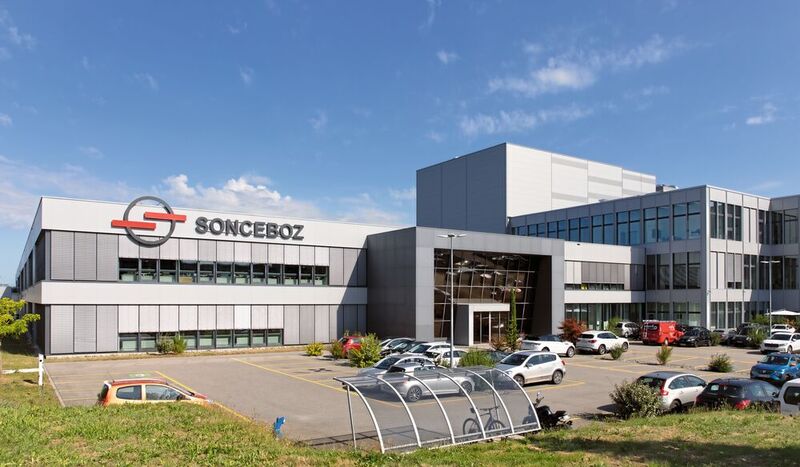 Sonceboz SA und seine hochmoderne Produktionsstätte in Boncourt. 