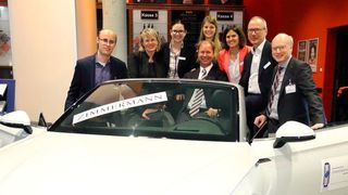 Das Team der Bayern Innovativ GmbH beim Kongress Intelligente Textilien (Bayern Innovativ GmbH)