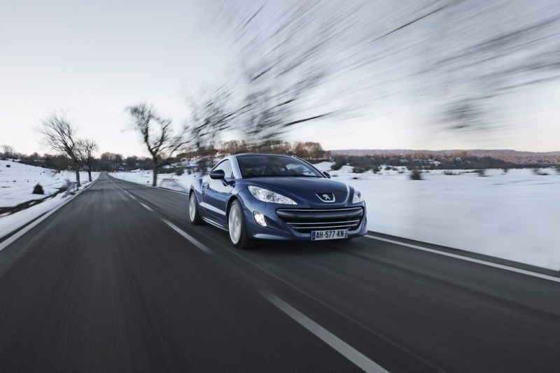 Je nach Motor zeigt der RCZ unterschiedliche Charaktere: sportlich-bequem mit dem Diesel, athletisch-fordernd mit dem starken Benziner. (Archiv: Vogel Business Media)