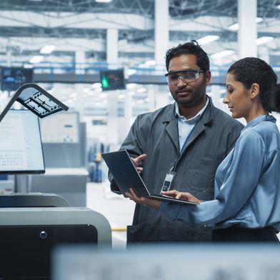 amazon-20business-20--20q3-de-mi-maschinenmarkt-20--20header-20image-20--20istock-2189585635-1365x767v1 (Quelle: iStock.com/Contributor)