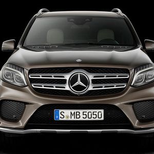 Der Mercedes GLS fuhr den Sieg ...(Foto:  Mercedes)