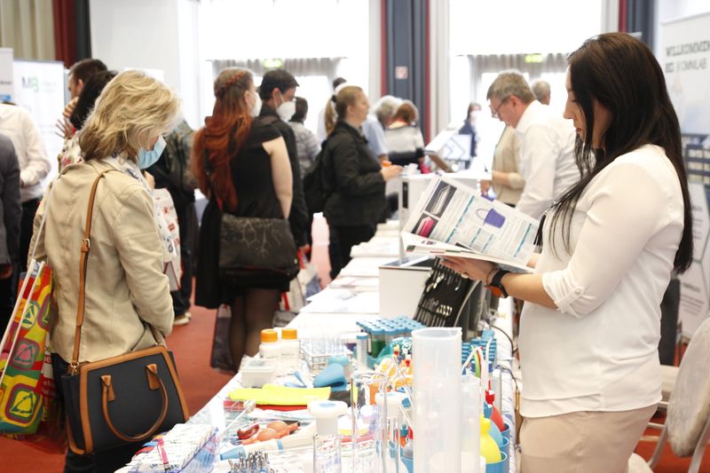 Weitere Impressionen der LAB-SUPPLY Berlin 2022.    Mehr Infos zu den kommenden LAB-SUPPLY-Messen finden Sie auf www.lab-supply.info.  (C. Lüttmann, LABORPRAXIS)