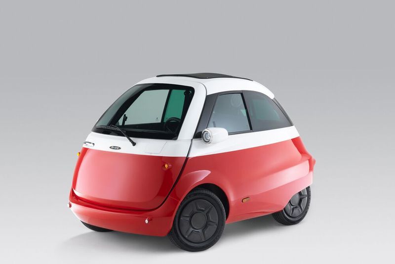 Wer der Diskussion über Sinn und Unsinn von Oldtimer-Umrüstungen und den mit einem Umbau einhergehenden Aufwand minimieren will... (Microlino)