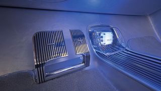 Softwareprojekte überschreiten zum Teil deutlich die vorgegebenen Budgets. Es gibt Regeln, mit denen Zulieferer innerhalb der Vorgaben bleiben können. (Bild: Mercedes-Benz AG)