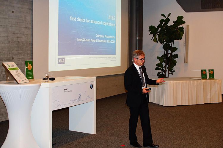 Walter Moser, CSO der Austria Technologie & Systemtechnik AG, zeigte, wie ein Hersteller von printed circuit boards in Westeuropa dank „Lean & Green“ erfolgreich sein kann. (Foto: Growtth Consulting Europe)
