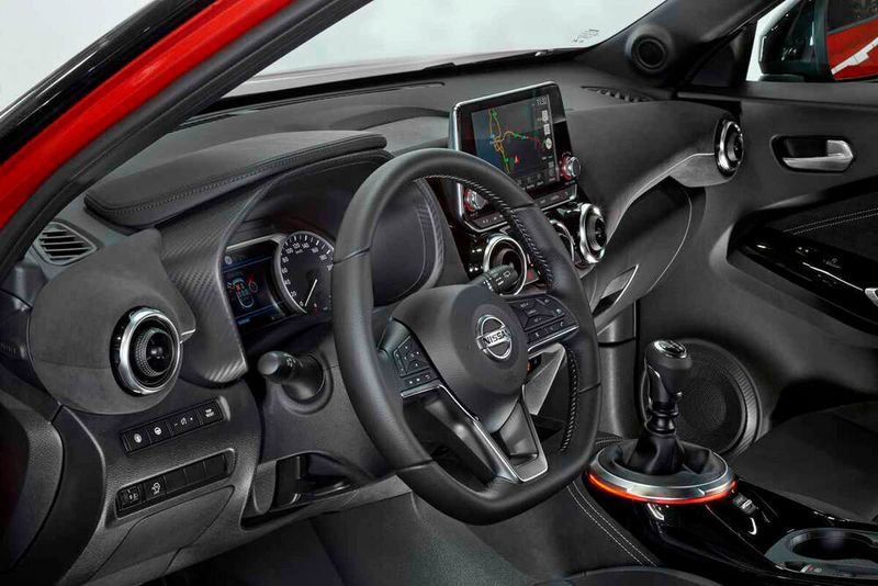 Außerdem ist das Pro-Pilot-System, das nicht nur den Abstand zum Vordermann hält, sondern auch mitlenkt, erhältlich. (Nissan)