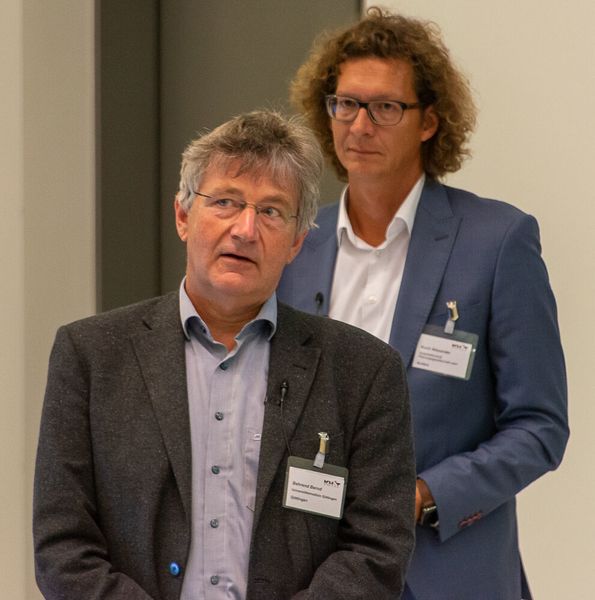 ... mit Bernd Behrend von der Universitätsmedizin Göttingen, die über „Digitalisierung im Neubau“ sprachen. (KH-IT e.V.)