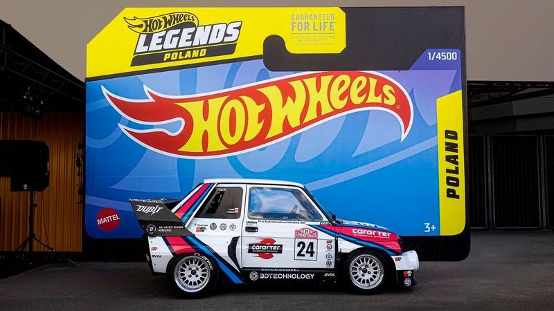 Sieger der Hot-Wheels-Legends-Tour-2025 wurde Paweł Czarneckis Fait 126B im Gruppe-B-Look. Trotz seiner bescheidenen Größe hat der Fiat ordentlich Kraft. Angetrieben von einem Motor aus einem Fiat Uno 1.4 Turbo mit 200 PS, kombiniert mit einem Nissan-200SX-GT28-Turbolader und einem modifizierten Fiat-Punto-GT-Getriebe, liefert er echte Rallye-Performance. (Bild: Matell)