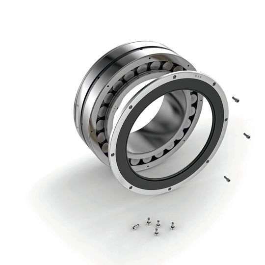 Die Dichtung ist mit einem Ring verbunden, der über Schraubverbindungen vollständig demontiert werden kann. Der Anwender kann also mit einer Fühlerlehre die Lagerluft messen. Die Dichtung ist mit einem Ring verbunden, der über Schraubverbindungen vollständig demontiert werden kann. Der Anwender kann also mit einer Fühlerlehre die Lagerluft messen.