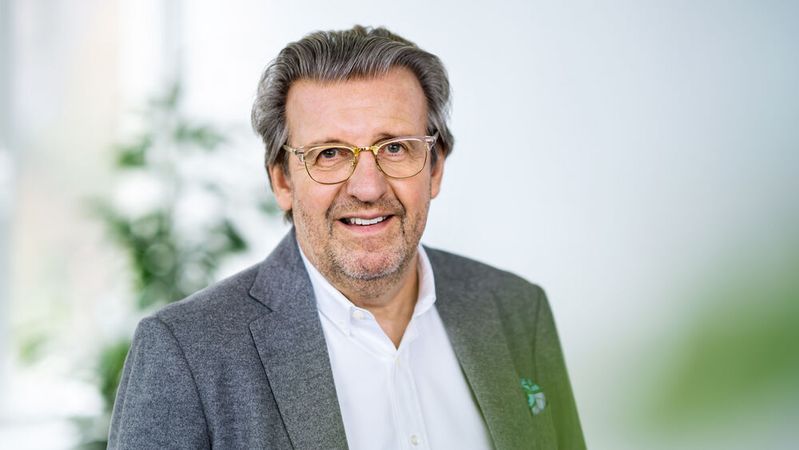 CEO Stefan Wolf wird den Zulieferer Elring Klinger vorzeitig verlassen. (Bild:  Elring Klinger AG)