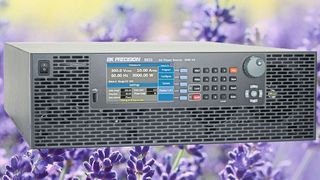 AC-, DC- und AC+DC-Stromquelle: Die Geräte der B+K Precision BK983x Serie sind programmierbare AC-Quellen mit großer Leistung und geringem Klirrfaktor in 3-HE-Bauform. Dank der Möglichkeit von positiven und negativen DC-Offset-Spannungen arbeiten die Geräte im DC und gekoppelten AC+DC Betrieb.  (Meilhaus)