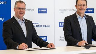 Sinischa Horvat, Vorsitzender des Betriebsrats der BASF; Michael Heinz, Mitglied des Vorstands der BASF und Standortleiter Ludwigshafen (BASF)