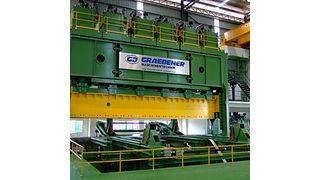 Erst Malaysia, jetzt auch Mexiko: Eine 3000-t-Rohrformpresse liefert Gräbener nach Monterrey. (Bild: Gräbener)