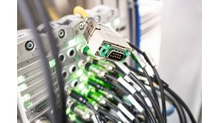 Quick connection technology: In a time where efficiency and user-friendliness are crucial, Harting has equipped the traditional D-Sub connector with push-pull locking. (Image:Harting)