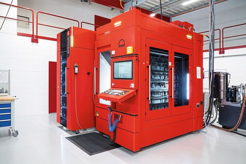 Seit Oktober 2024 steht in der Fertigungshalle des Schweizer Lohnfertigers Leiko eine vollautomatisierte Kern Micro Vario. (Bild: Kern Microtechnik GmbH)