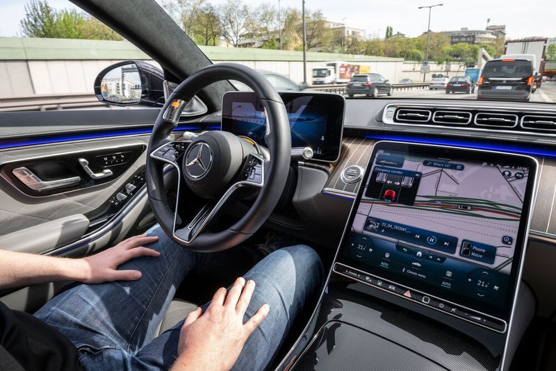 Das autonome Fahren braucht einfache Regeln für die Fahrzeughalter. Das autonome Fahren braucht einfache Regeln für die Fahrzeughalter.