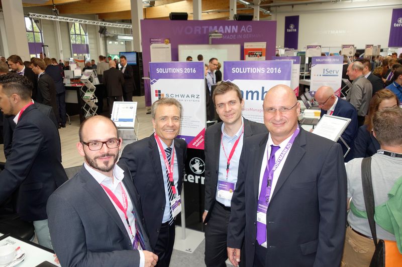 (v. l.) Uli Kurzböck und Thomas Kessler, Sapphire, mit David Livingston, Gigabyte, und Andreas Dudda, Wortmann. (Bild: IT-BUSINESS)