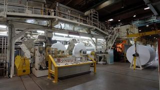 Die Steichmaschine zwei im Werk Reflex  in Düren der Papierfabrik M-real Zanders Bild: M-real Zanders Werk Reflex (Archiv: Vogel Business Media)