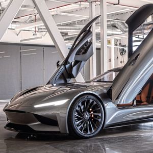 Bei Karma arbeitet man an gleich mehreren E-Sportwagen-Projekten: Hier die Studie SC2, die Aussicht auf ein über 1.000 PS starkes Hypercar geben soll.