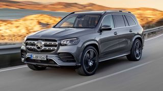 Mercedes hat sein Luxus-SUV GLS überarbeitet und das Dickschiff noch ein bisschen größer gemacht.  (Daimler)