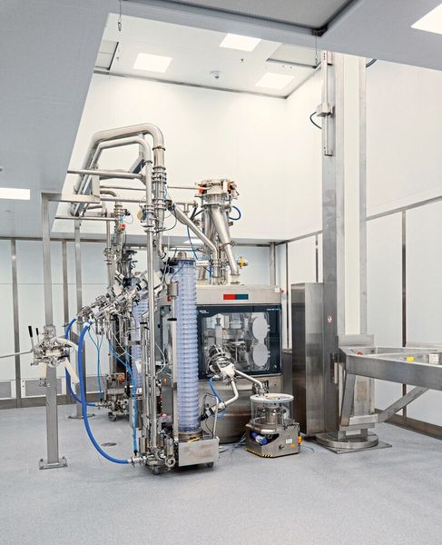 Hier werden die Tabletten in Form gebracht. (Bild: Pfizer)