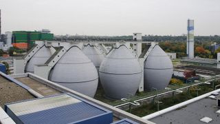 C7E_Decanter_centrifuge ()