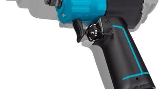 Der 9012 MT ist nur 100 Millimeter kurz – und trotzdem so stark wie ein Großer. (© Thomas Stickdorn)