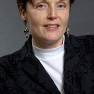 “Over the past years we successfully implemented a series of projects toenhance the efficiency of our production units and to optimize energy usage. Itis quite remarkable that all of our projects required only minor investments.They were implemented quickly and contributed greatly towards theimprovement of the Bishop site,” commented Dr. Martina Flöel, spokespersonfor the Oxea Executive Board, who is also responsible for Production andTechnology. “We owe this development to the profound experience, creativityand appetite for innovation of the Oxea staff,” Flöel continued.