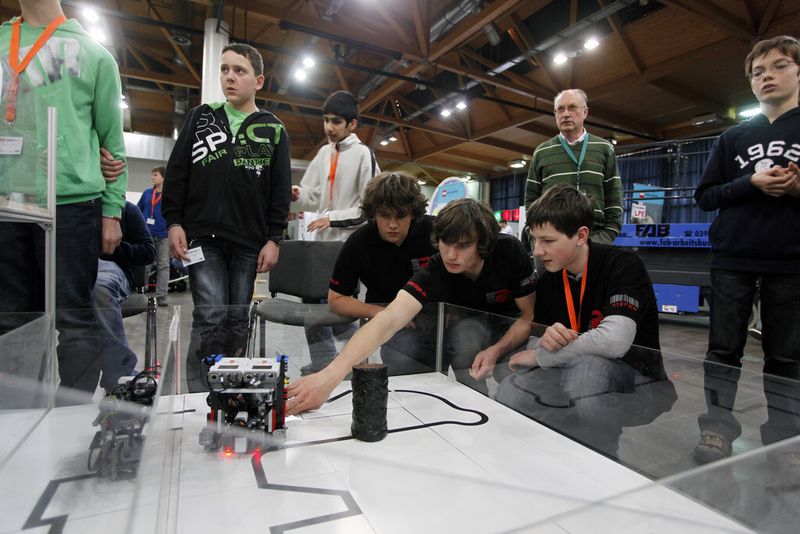 Spannender Roboterwettbewerb: Rückblick auf den Robocup 2013. (Bild: Robocup)