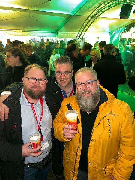 (v. l.) Steffen Hartmann (SFC Software) mit den Ex-ALSOlanern Christoph Lönne (Office Partner) und Dominik Kopp (Desk7). (Bild: Vogel IT-Medien)