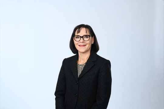 Claudia Moerker übergibt die operative Leitung von Swiss Export und bleibt dem Verband als Coach und Expertin erhalten.(Bild:  swiss export)