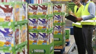 Seit 1. Mai 2015 hat Chep die Umstellung auf die neue Viertelpalette abgeschlossen. Einer der Kunden, die diese nutzen, ist der Lebensmittelkonzern Nestlé. (Bild: Chep)