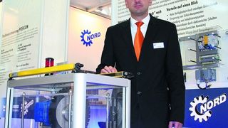 Ingo Schlehahn, Key Account Manager Elektronische Antriebstechnik: „Im Vergleich zur bisher eingesetzten Schütz-Technik bietet die SK 530E geringeren Material- und Wartungsaufwand sowie eine erhöhte Verfügbarkeit.“ Bild: Fouhy (Archiv: Vogel Business Media)