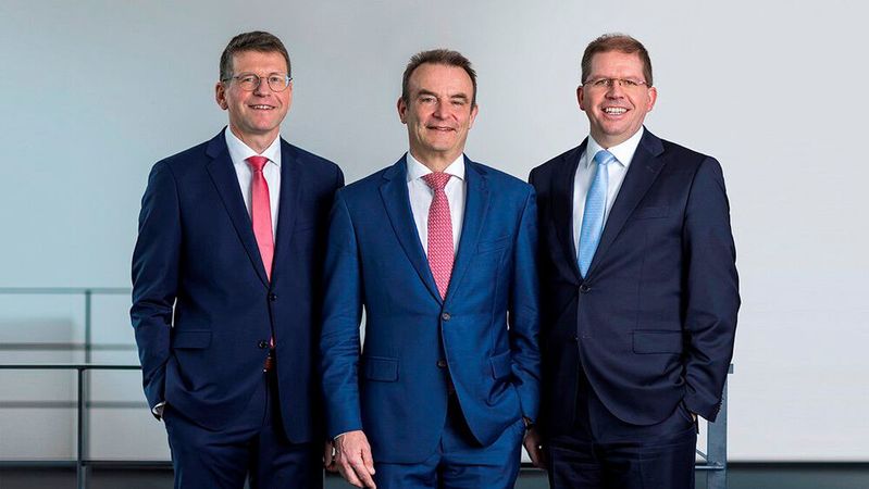 Die Geschäftsführung von Leadec: Markus Hucko, COO, Markus Glaser-Gallion, CEO, und Christian Geißler, CFO.(Bild:  Leadec)