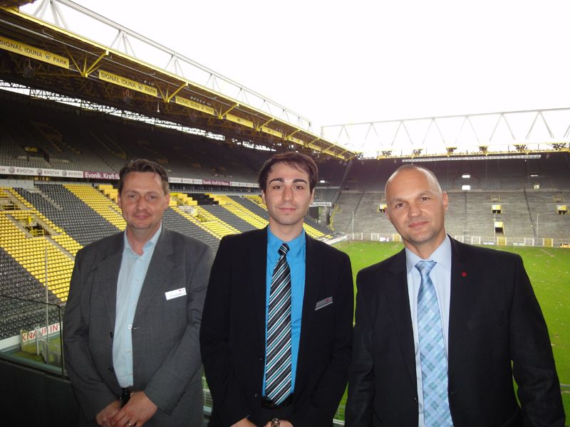 v.l. die Herren von LG: Frank Sander, Celal Yalzin und Michael Vorberger (Archiv: Vogel Business Media)