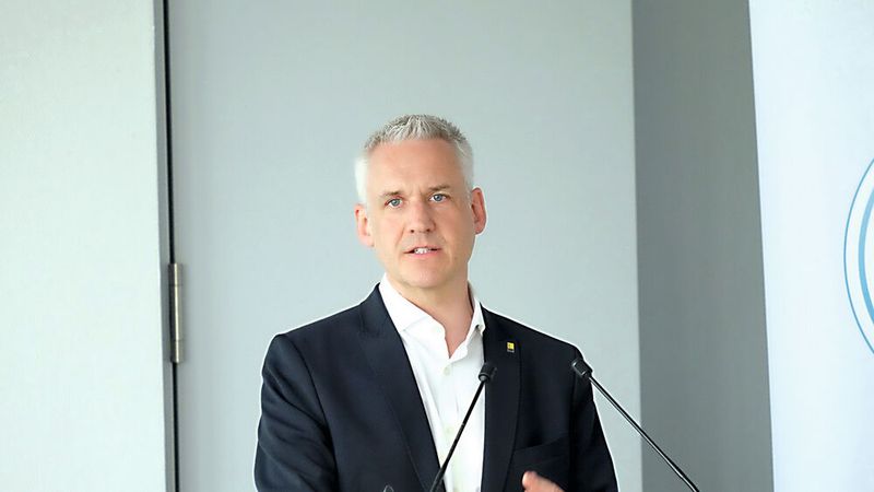 Dr. Martin Endlein stellte in Dresden die PR-Aktivitäten der DAT vor. (Bild: Zietz – VCG)