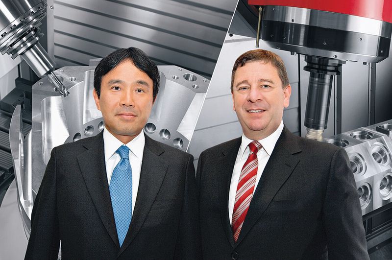 Dr. Masahiko Mori und Dr. Rüdiger Kapitza verkünden 2009 die Kooperation der beiden Unternehmen.  (DMG Mori)