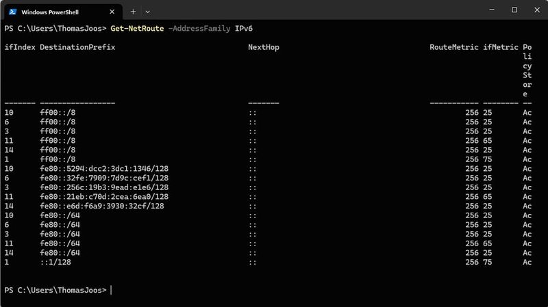 Get-NetRoute mit AddressFamily IPv6 zeigt die aktive IPv6-Routingtabelle mit Multicast-Routen, link-local Präfixen und Loopback-Eintrag ohne Default-Route. (Bild: Joos | Microsoft)