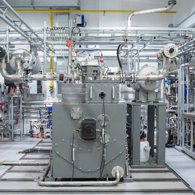 Ein Prüfstand mit exemplarischem Versuchsaufbau eines Einzylindermotors am WTZ Roßlau. (Bild: WTZ Roßlau)