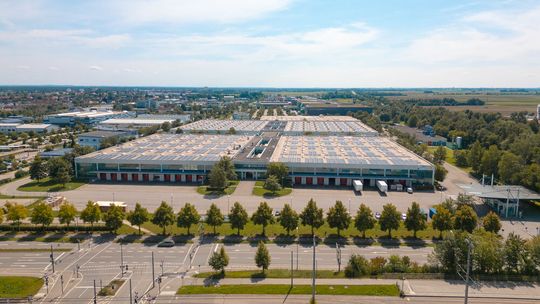 Der Augsburger Standort von Hanza BMK bleibt der zentrale Elektronikstandort im Konzernverbund und beschäftigt rund 1.500 Mitarbeiter.(Bild:  Bernd Jaufmann / Hanza BMK)