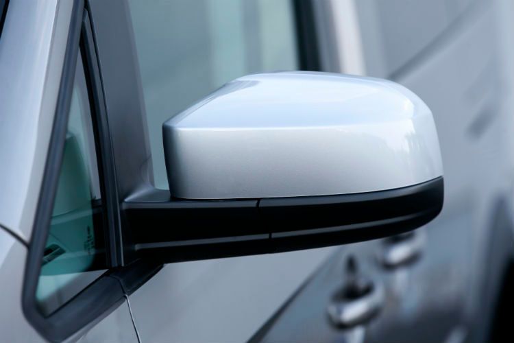 Rückspiegel mit integriertem Blinker. (VW)